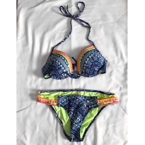 Victoria’s Secret Aztec print bikini